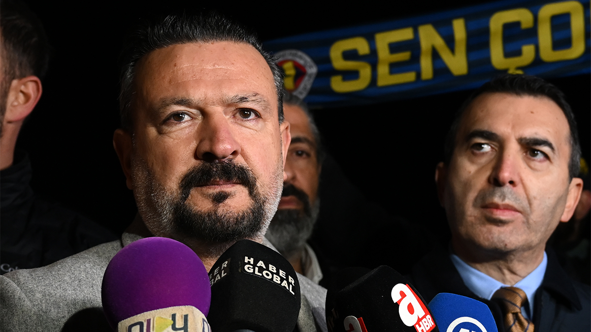 Fenerbahçe'den TFF'ye derbi için başvuru: Galatasaray da kabul ederse olacak