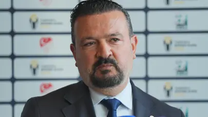 Fenerbahçe yönetiminden taraftara mesaj: "Güzel haberler beklesinler" Fenerbahçe yönetiminden taraftara mesaj: "Güzel haberler beklesinler"