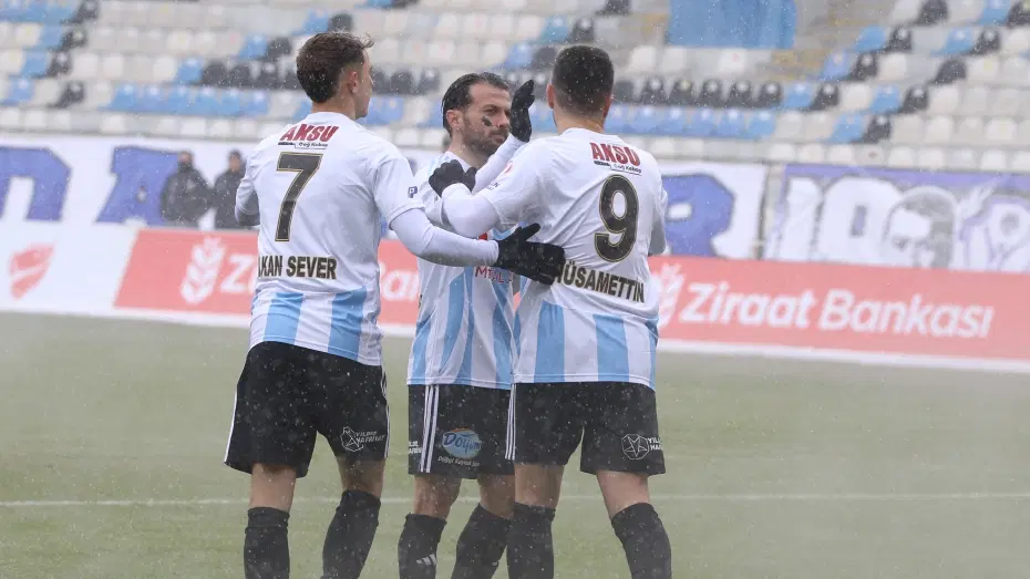 Pazar günü 1. lig alev alev yanacak! 1 puan alırlarsa Süper Lig'deler - 3