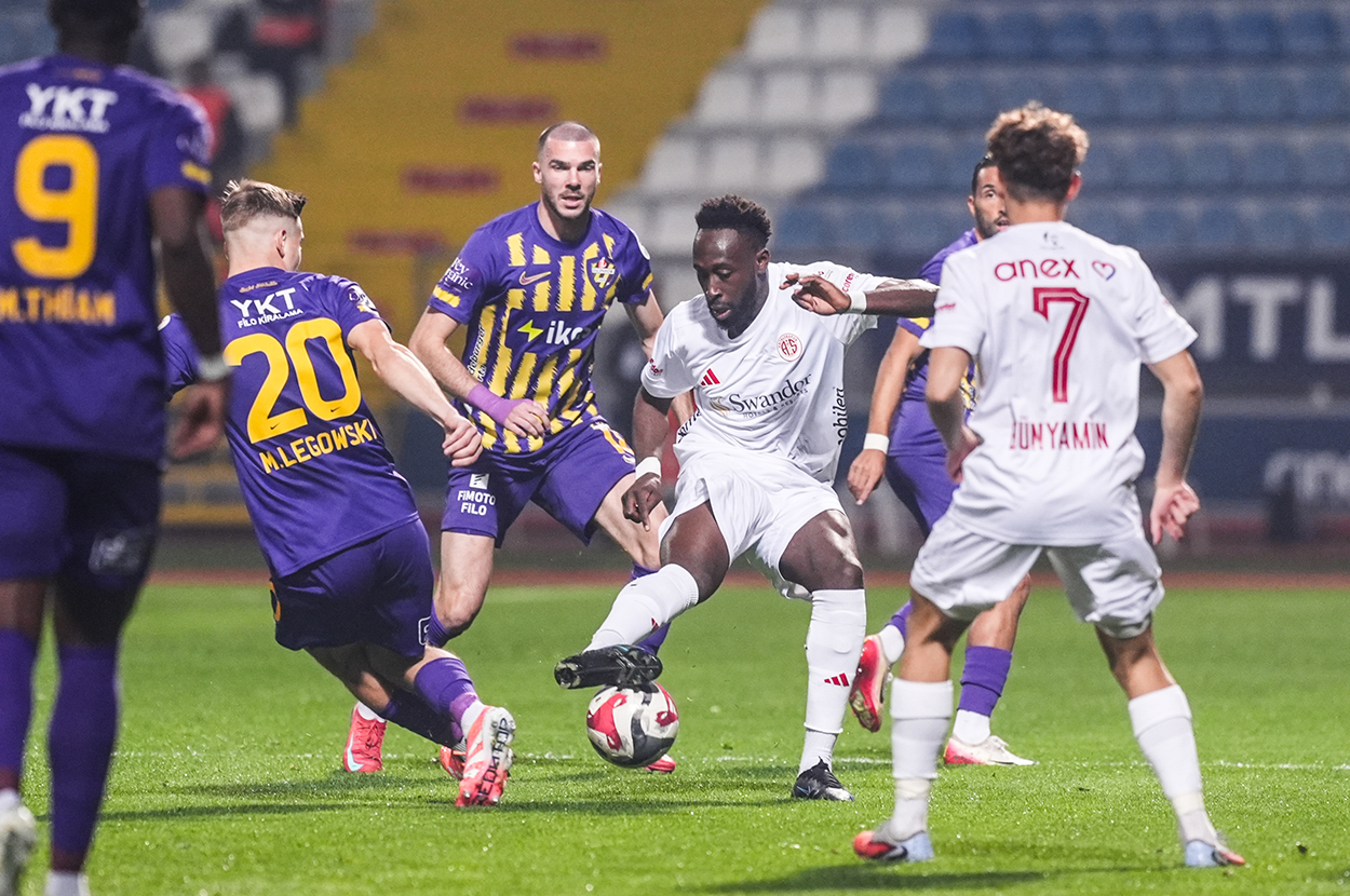 Erol Bulut'un "casusluk" suçlamasına bir yanıt da Eyüpspor'dan