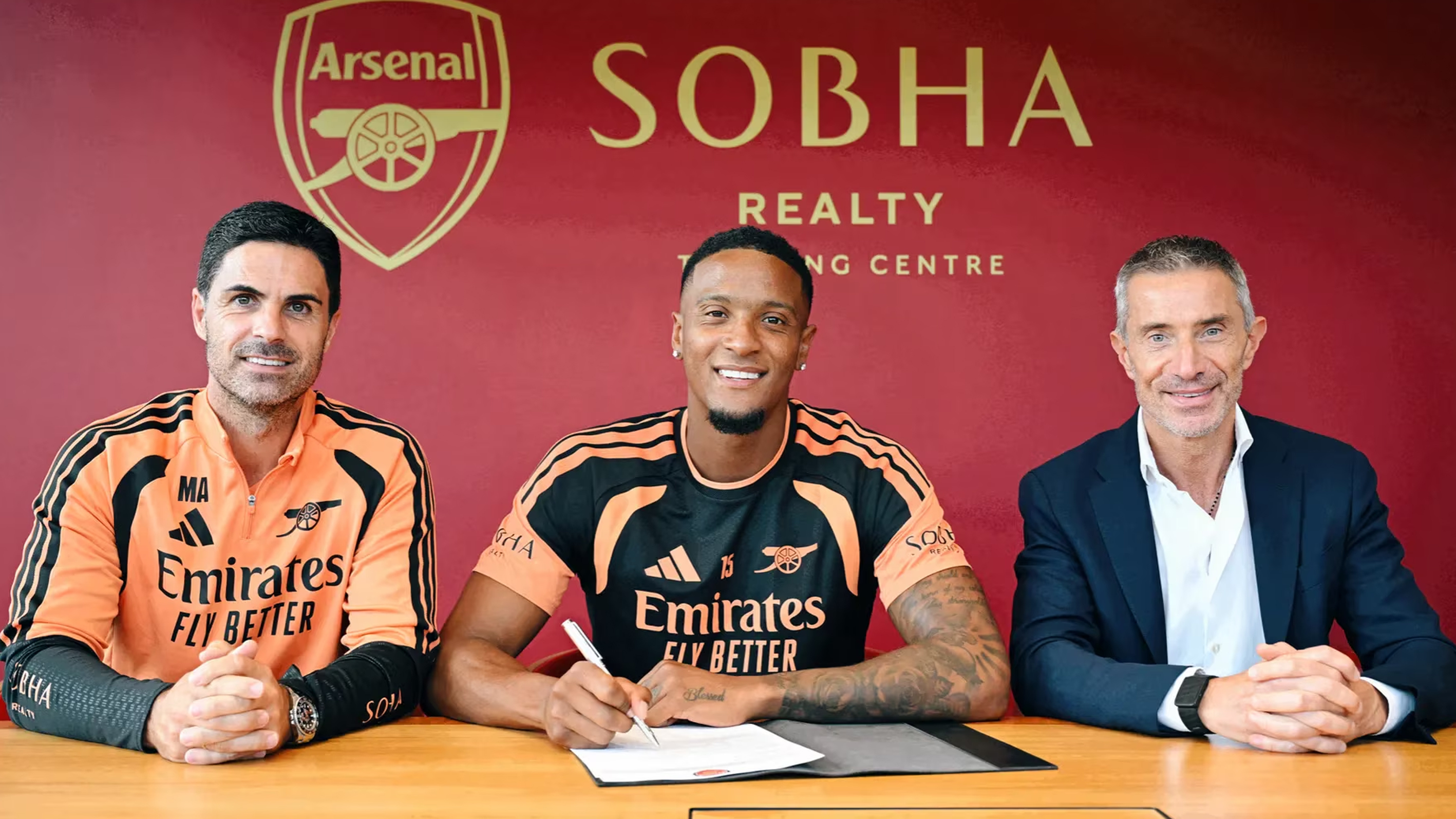 Arsenal Yine Kesenin Ağzını Açtı: Konsa'ya Çanta Dolusu Euro!