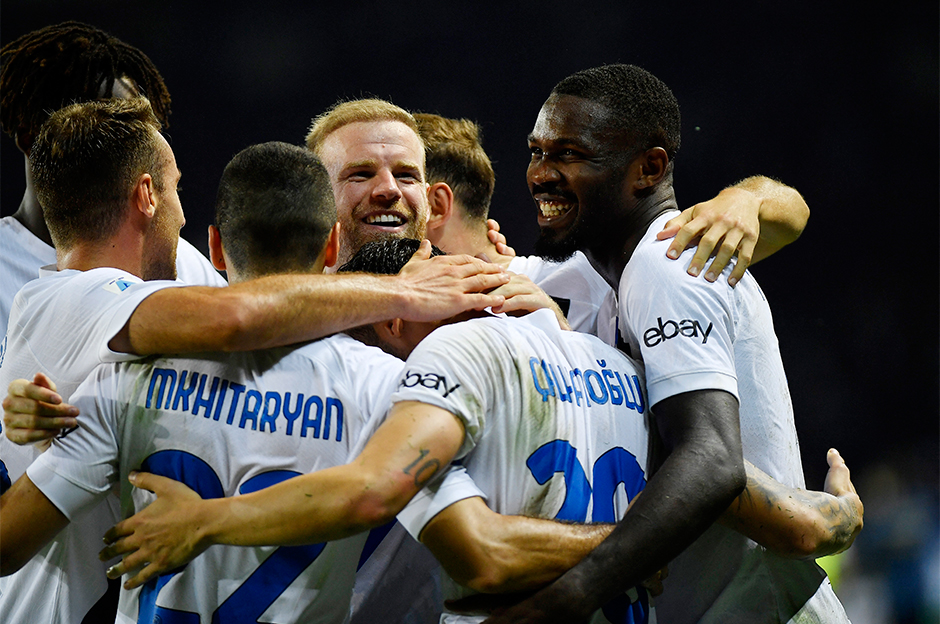 Inter ikinci yarıda bulduğu gollerle kazandı