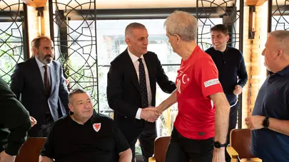 Türkiye - Galler maçı öncesi dostluk yemeği