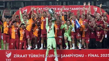 Galatasaray 5 sezonluk hasretini dindirdi