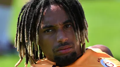 Galatasaray Sacha Boey'un alternatifini buldu: Scout ekibinini yeni keşfi