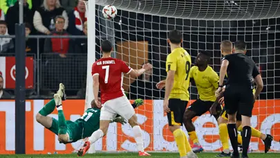 Alkmaar, Elfsborg'u Van Bommel farkıyla devirdi