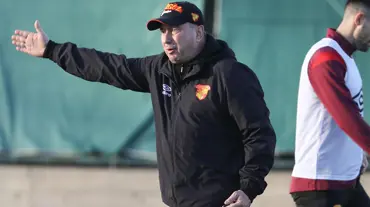 Göztepe'de Stoilov'un hedefi 12. kupa
