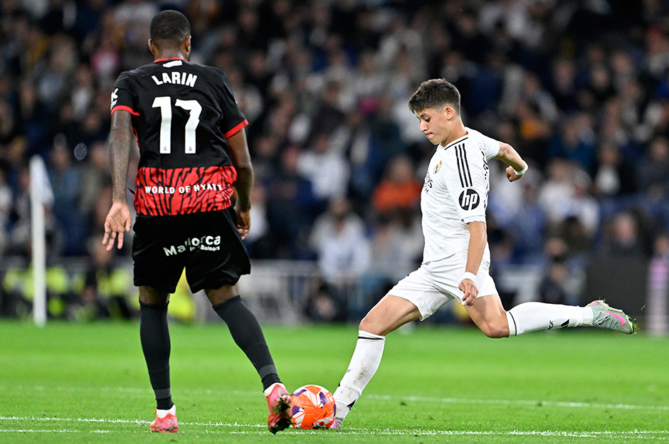 Real Madrid son dakikada galibiyete uzandı