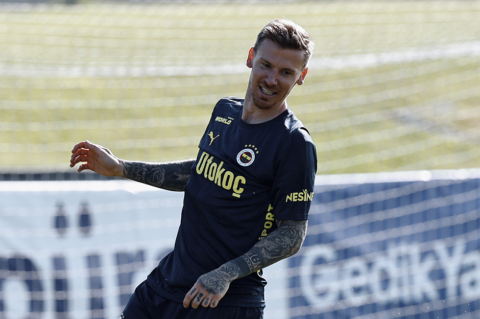 Fenerbahçe'de Serdar Aziz gelişmesi