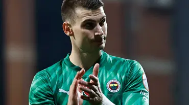 Fenerbahçe'de Livakovic farkı! Kalesine duvar ördü
