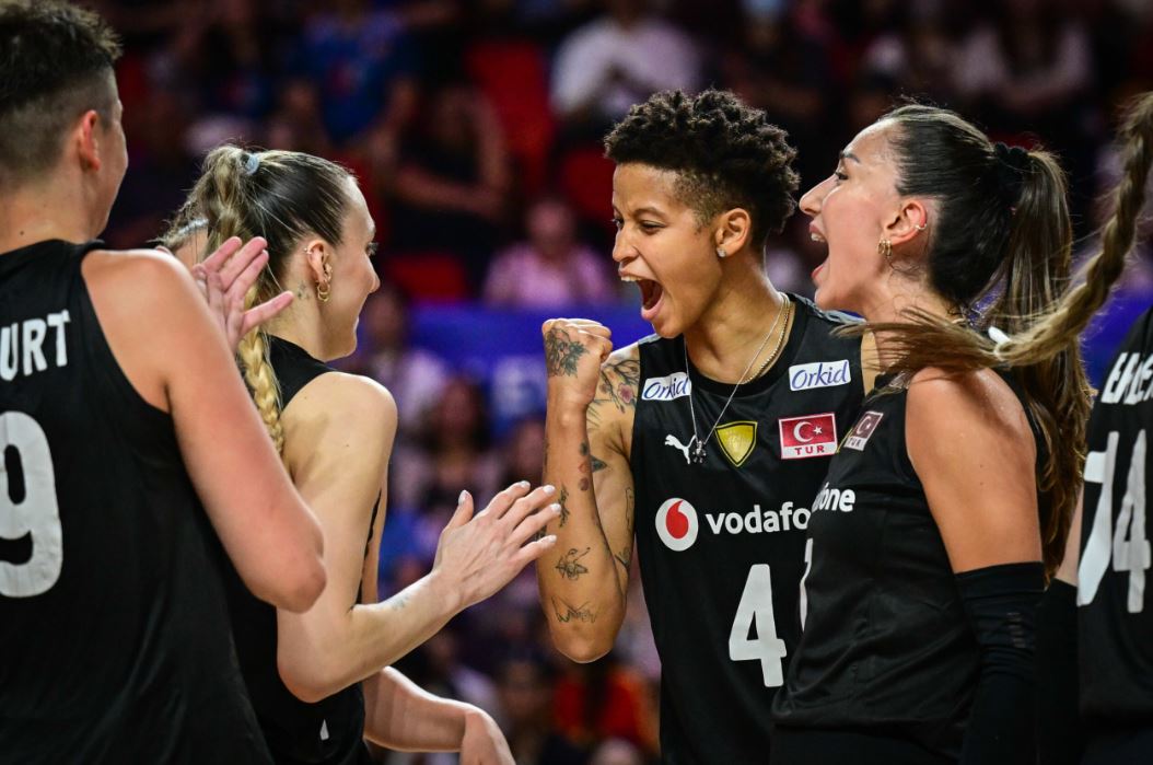 Türkiye - Hollanda voleybol maçı hangi kanalda, bugün mü? Filenin Sultanları Olimpiyat maçı ne zaman?