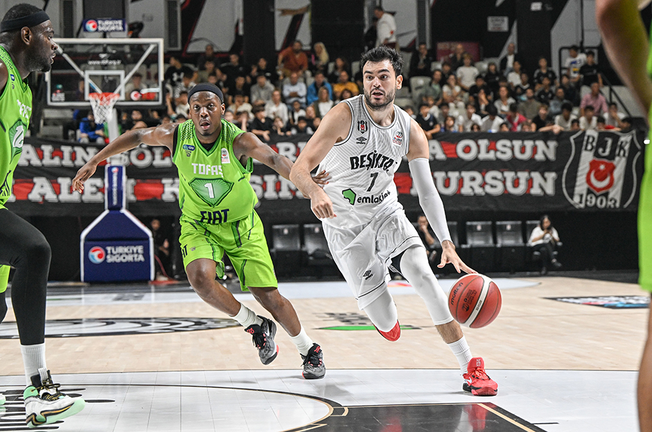 Beşiktaş Emlakjet'ten sezonun ilk galibiyeti