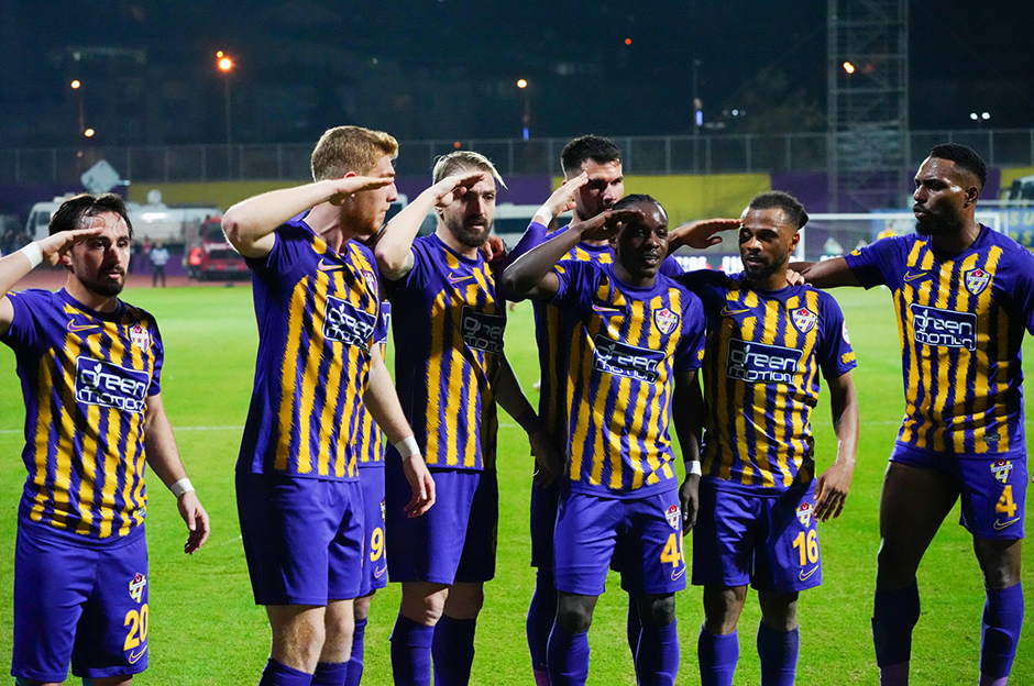 1. Lig puan durumu: Eyüpspor liderliğini sağlamlaştırdı