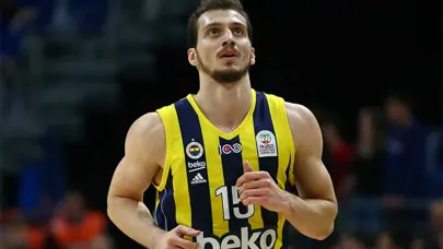 Fenerbahçe Beko'da iç transfer