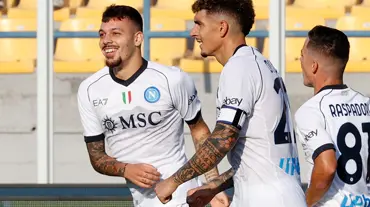 Napoli'den 4 gollü galibiyet