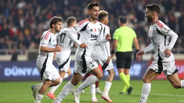 Beşiktaş'ta beş futbolcu kart sınırında