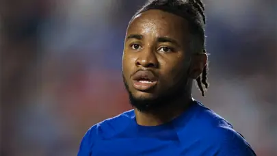 Chelsea'ye yeni transferinden kötü haber