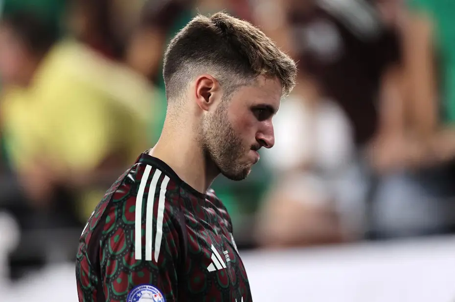 Santiago Gimenez kimdir, kaç yaşında ve hangi takımlarda oynadı? Santiago Gimenez kariyeri ve başarıları - 2 Santiago Gimenez kimdir, kaç yaşında ve hangi takımlarda oynadı? Santiago Gimenez kariyeri ve başarıları - 2