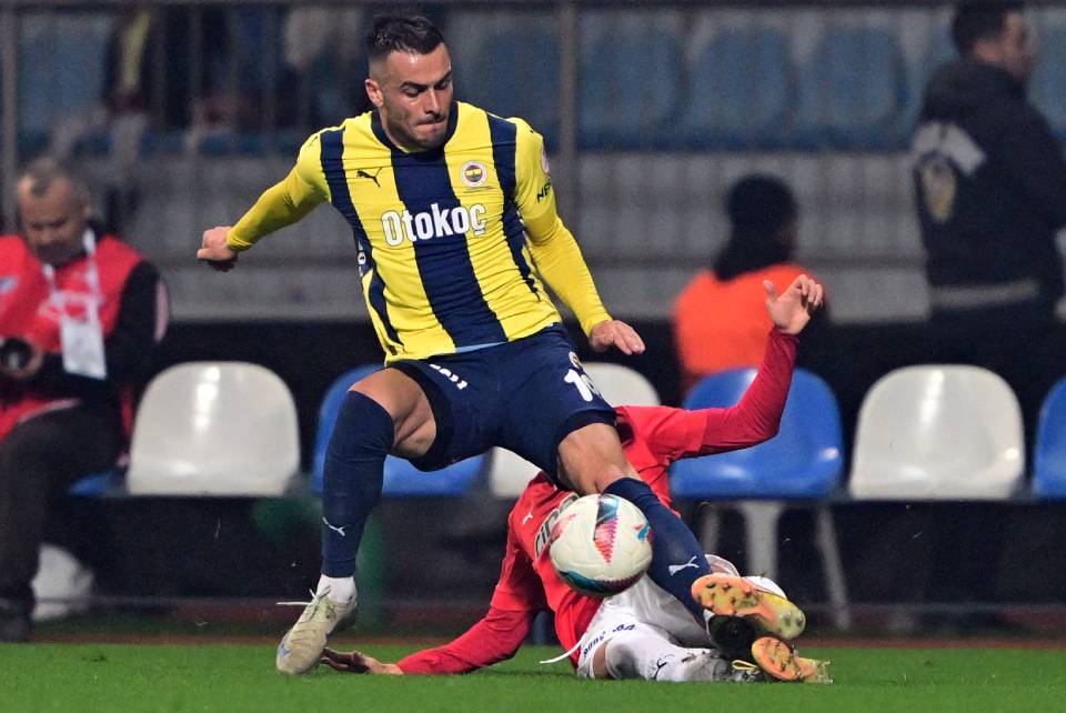 Fenerbahçe'de flaş Kostic gelişmesi: 2+1 yıllık teklif