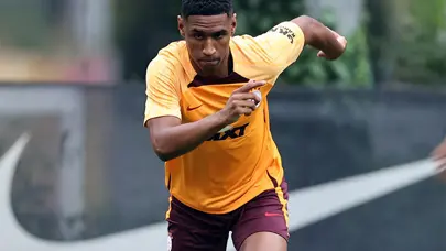 Galatasaray'da yeni transferler ilk antrenmanına çıktı