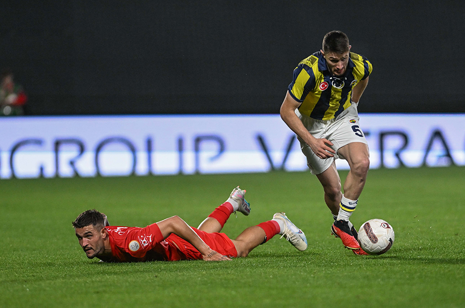 "Dengeyi bozan adam İsmail Yüksek" | Spor yazarları Fenerbahçe için ne dedi?