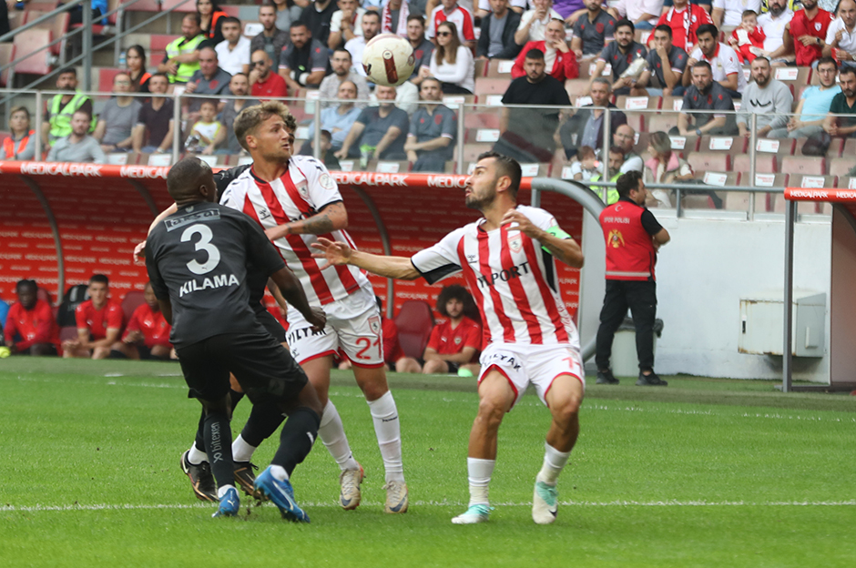Yılport Samsunspor ilk galibiyetini uzatmada aldı!