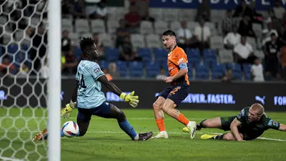 Başakşehir 2 golle tur atladı