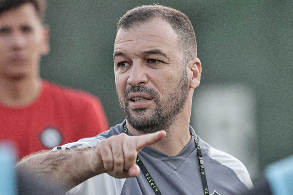 Altay'da Djilali Bahloul motivasyonu