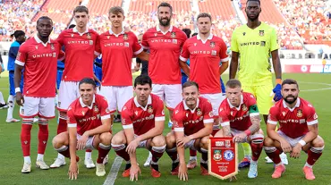 2 yıllık peri masalı sürüyor: Wrexham'dan yeni sezona harika başlangıç