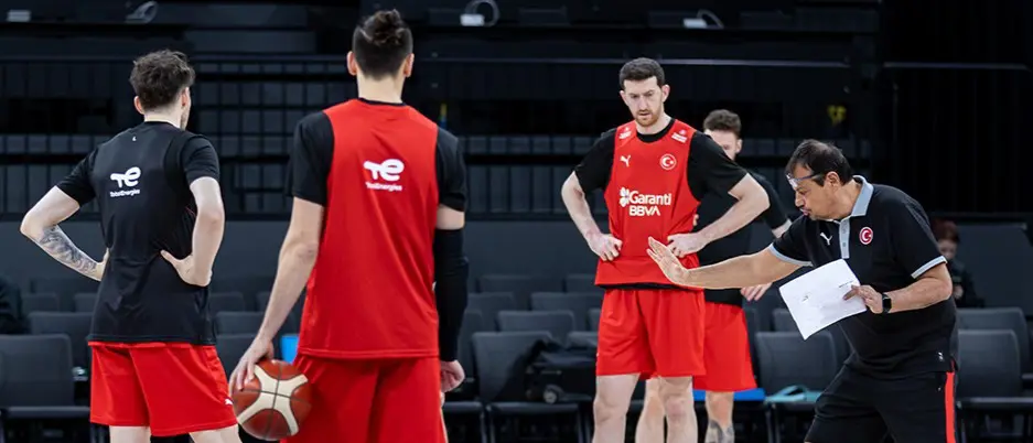 12 Dev Adam'ın EuroBasket aday kadrosu belli oldu
