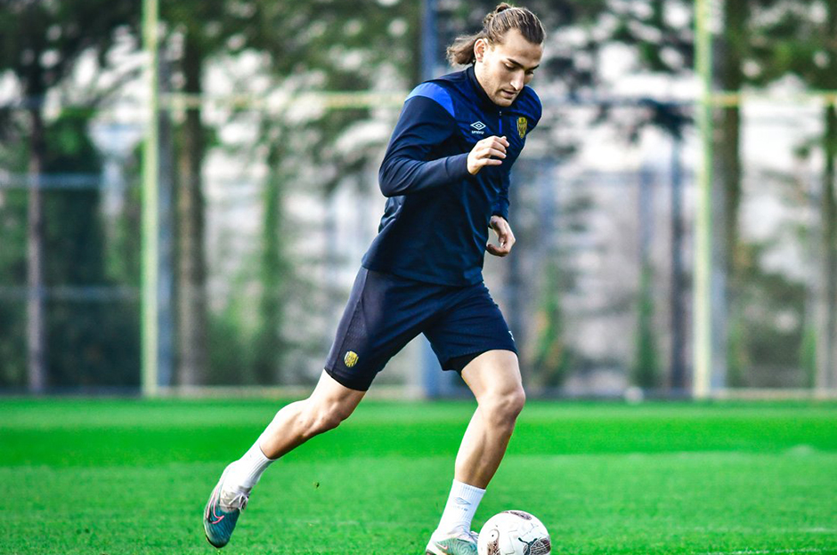 Ankaragücü, sadece 1 dakika oynattığı stoperini kiralık gönderdi