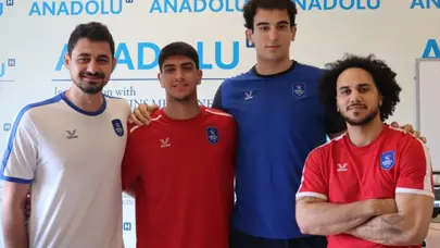 Anadolu Efes'te 4 oyuncuya sağlık kontrolü