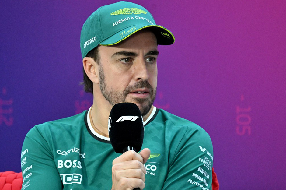 Efsane pilot, Formula 1'in en yaşlı sürücüsü oldu