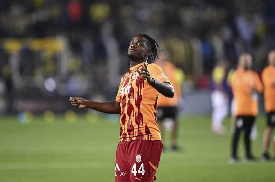 Okan Buruk, Osimhen'in kalacağını açıkladı - 11