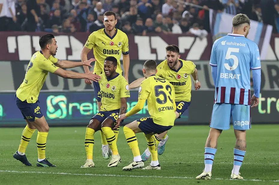 Fenerbahçe'ye galibiyeti getiren golden önce faul var mı? Trio ekibi yorumladı - 2