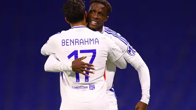 Zaha'nın formasını giydiği Lyon 90+5'te kazandı