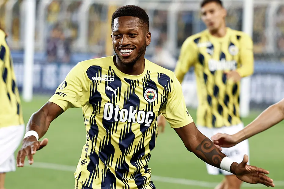 Fred bir sonraki takımını açık açık belli etti - 4 Fred bir sonraki takımını açık açık belli etti - 4