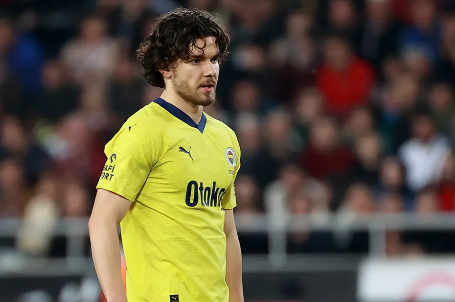 Fenerbahçe'den Ferdi Kadıoğlu için sürpriz karar - 3 Fenerbahçe'den Ferdi Kadıoğlu için sürpriz karar - 3