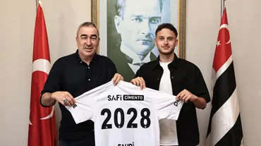 Beşiktaş genç futbolcusuyla sözleşme yeniledi
