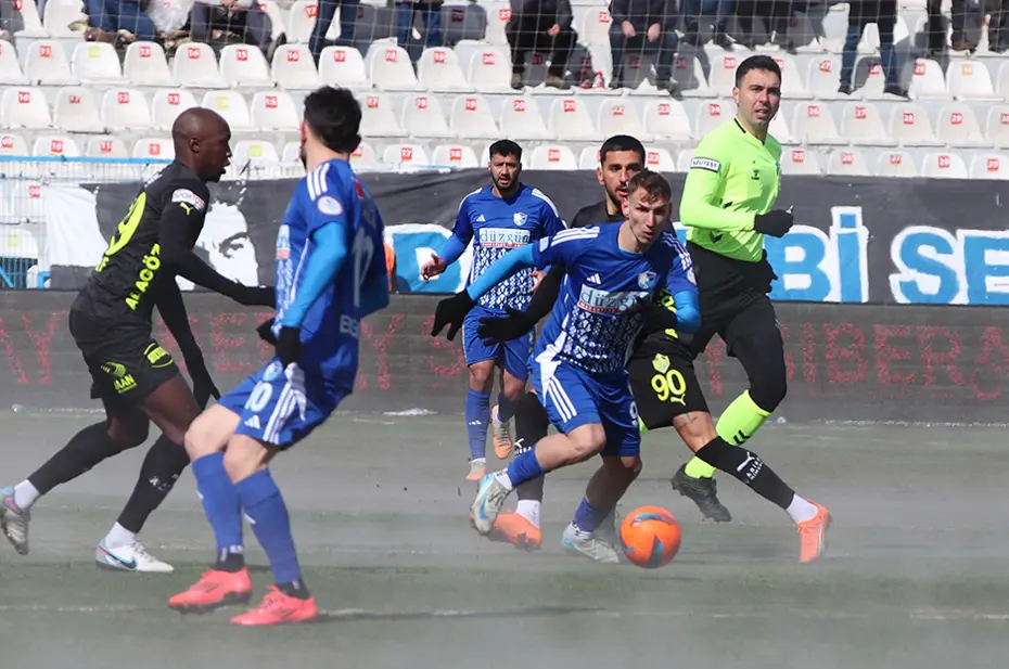 Erzurumspor'un ikincilik şansı "buhar" oldu! - 4