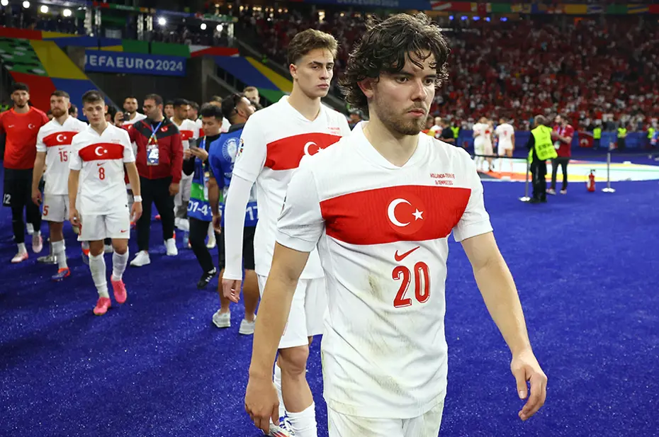 Ferdi Kadıoğlu'nun kabusu bitmiyor: Yıkan haber geldi - 9 Ferdi Kadıoğlu'nun kabusu bitmiyor: Yıkan haber geldi - 9