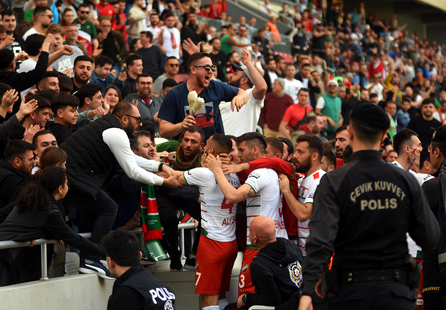 TFF 3. Lig | Karşıyaka pes etmedi