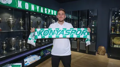 Melih İbrahimoğlu'ndan Konyaspor'a 3 yıllık imza