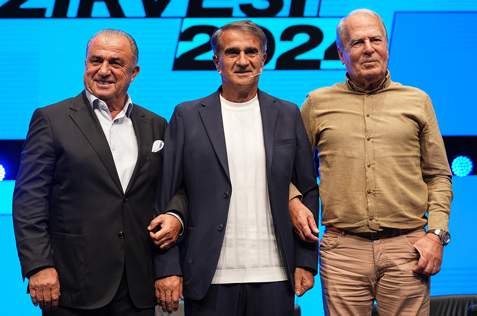 İzmir Spor Zirvesi'nde "Efsanelerle futbol" oturumu gerçekleştirildi