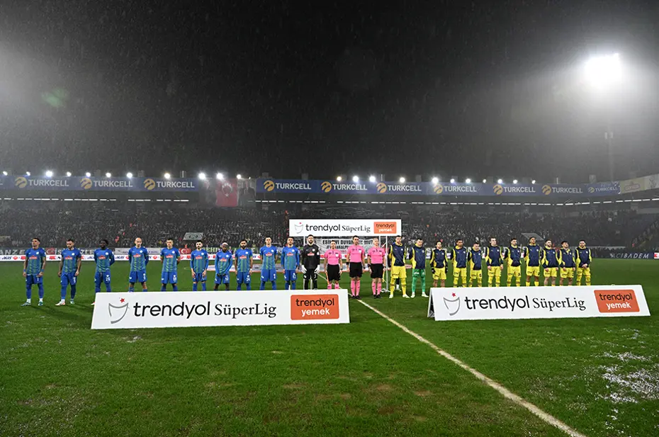 Trio ekibinden Rizespor - Fenerbahçe maçında penaltı ve kırmızı kart yorumu - 4