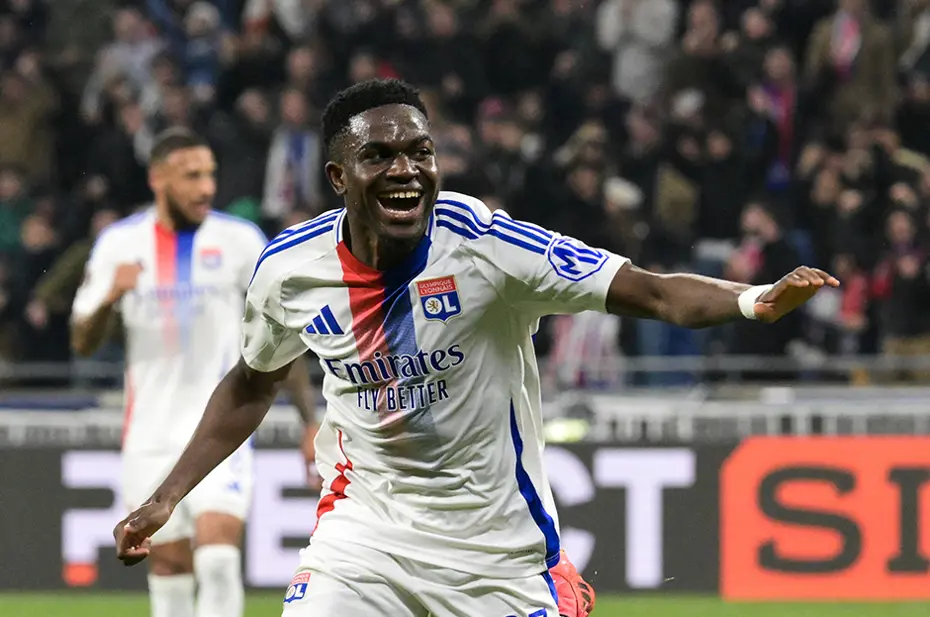 Lyon'un krizi diğer takımlara fırsat olabilir: 6 oyuncu için satış iddiası - 6 Lyon'un krizi diğer takımlara fırsat olabilir: 6 oyuncu için satış iddiası - 6