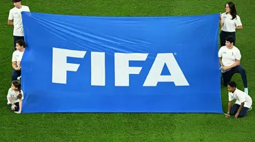 FIFA'dan yeni transfer dönemi kararı