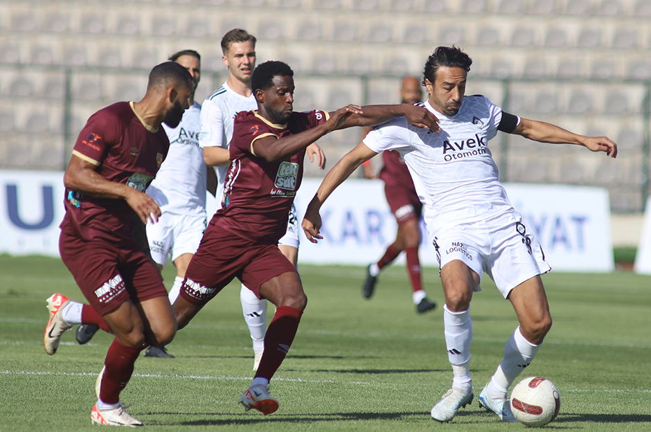 Altay'a bir darbe de Bandırmaspor'dan