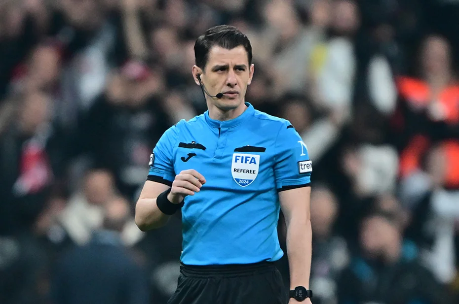 Halil Umut Meler'in Suudi Arabistan'da çaldığı düdükler olay oldu: Vitor Pereira isyan etti - 1