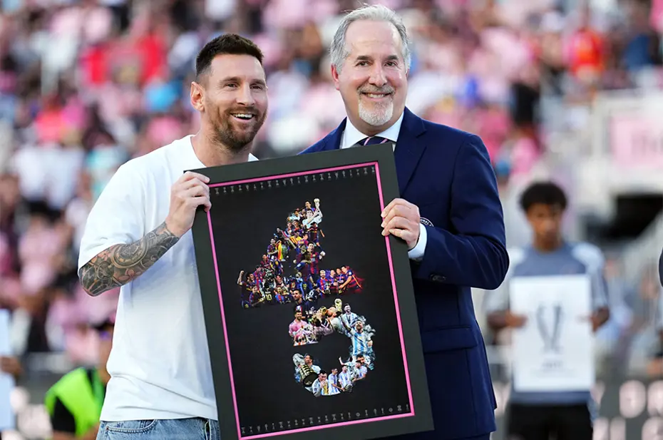 Lionel Messi'ye 45 kupa için özel tören - 4 Lionel Messi'ye 45 kupa için özel tören - 4